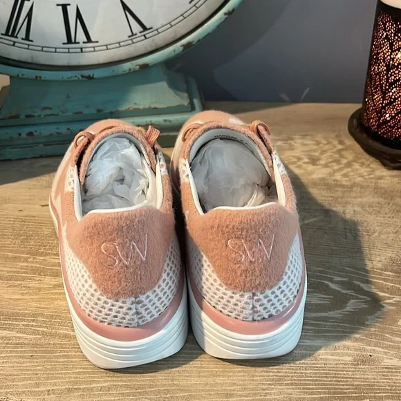 STUART WEITZMAN Hartlee Knit Platform Sneakers - Picture 3 of 11